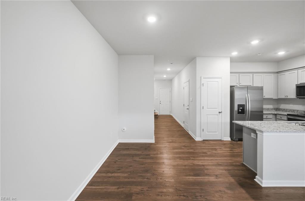 1539 Stanford Ln Property Photo 11