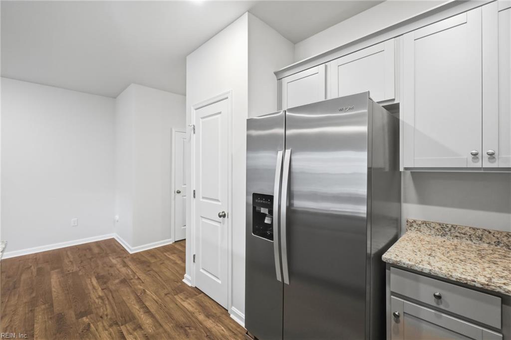 1539 Stanford Ln Property Photo 13