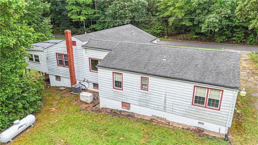 228 Oaktree Rd Property Photo 4