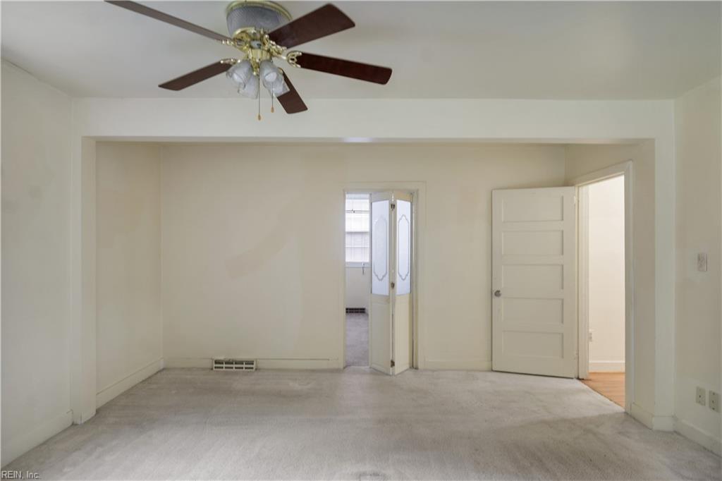 228 Oaktree Rd Property Photo 19