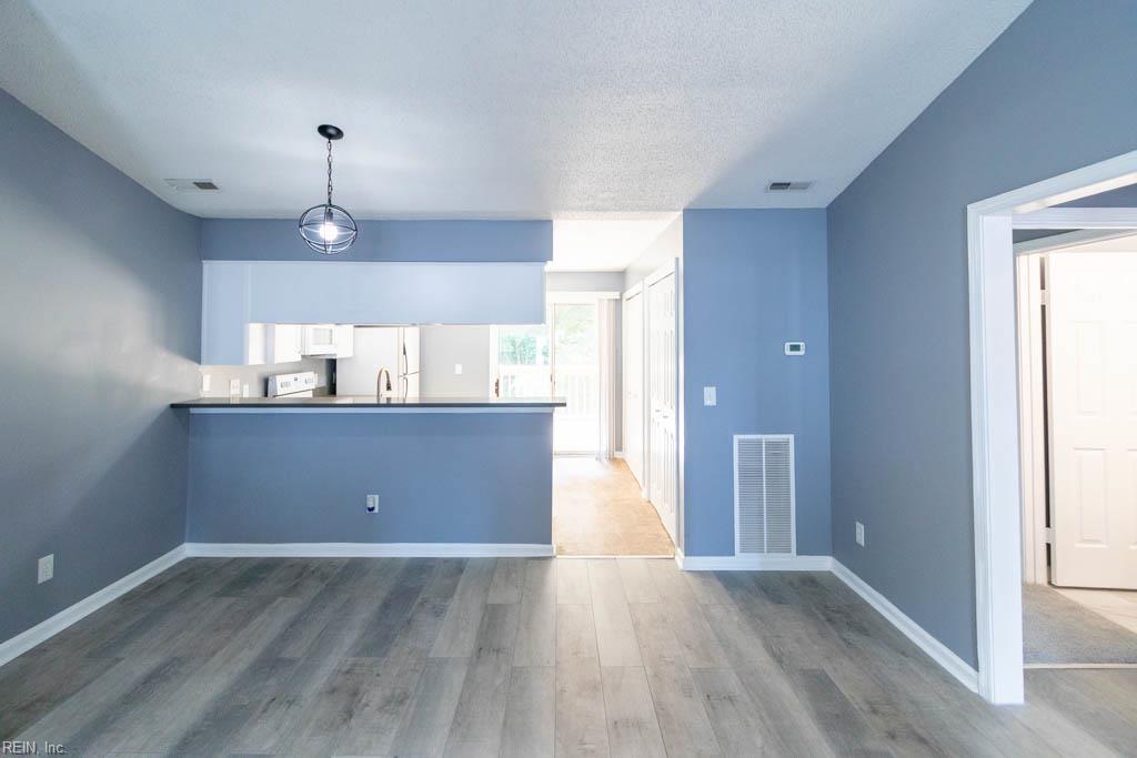4831 Station House Ln Property Photo 13