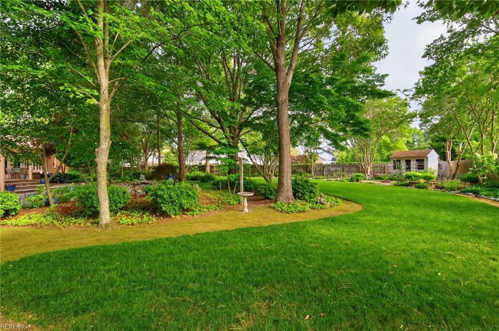 2000 Bay Breeze Ct Property Photo 12