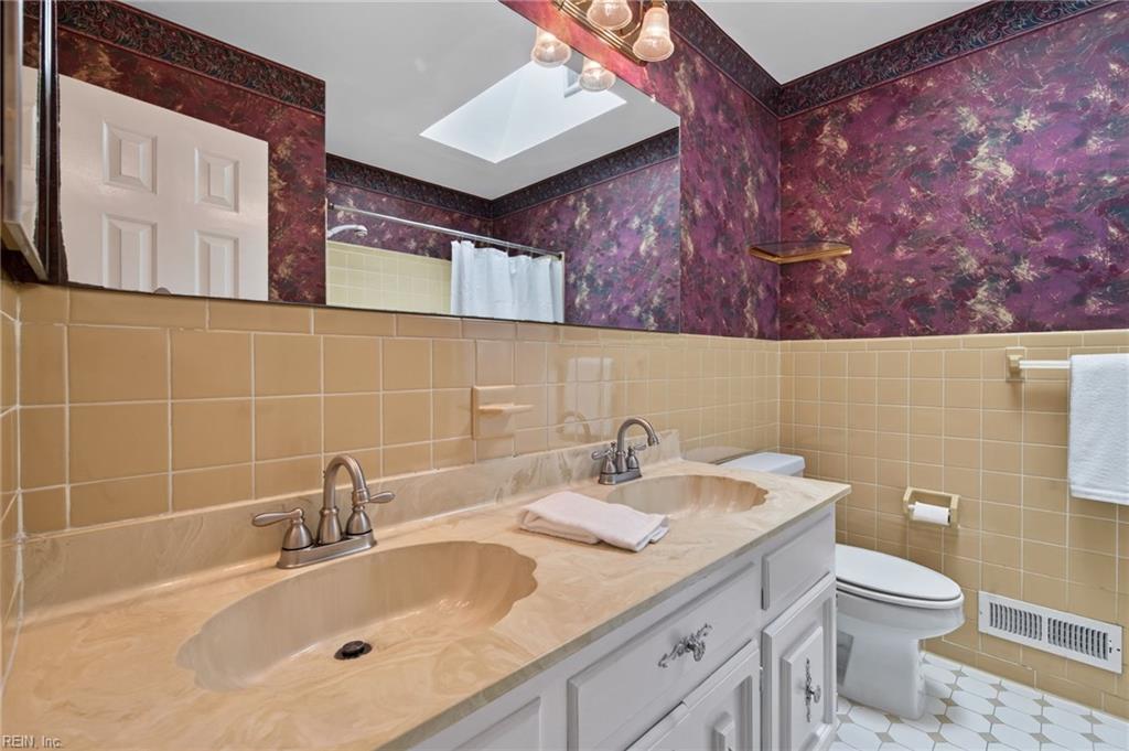2000 Bay Breeze Ct Property Photo 45