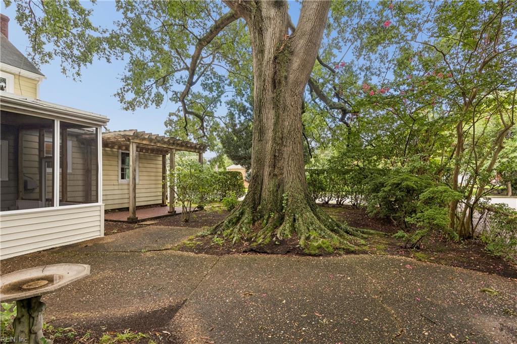 2401 Chesapeake Ave Property Photo 32