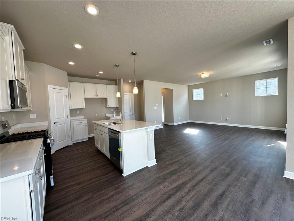 Mm Cambria Property Photo 2