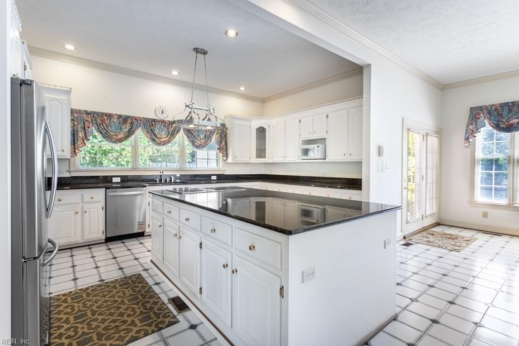 1711 Tyndall Point Rd Property Photo 17