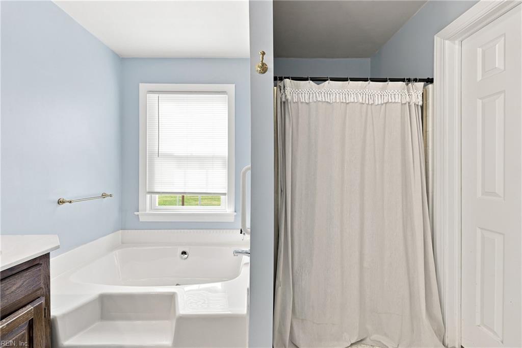 3504 Riverwood Cres Property Photo 36
