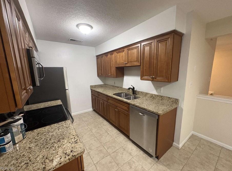 1409 Canadian Ct Property Photo 3