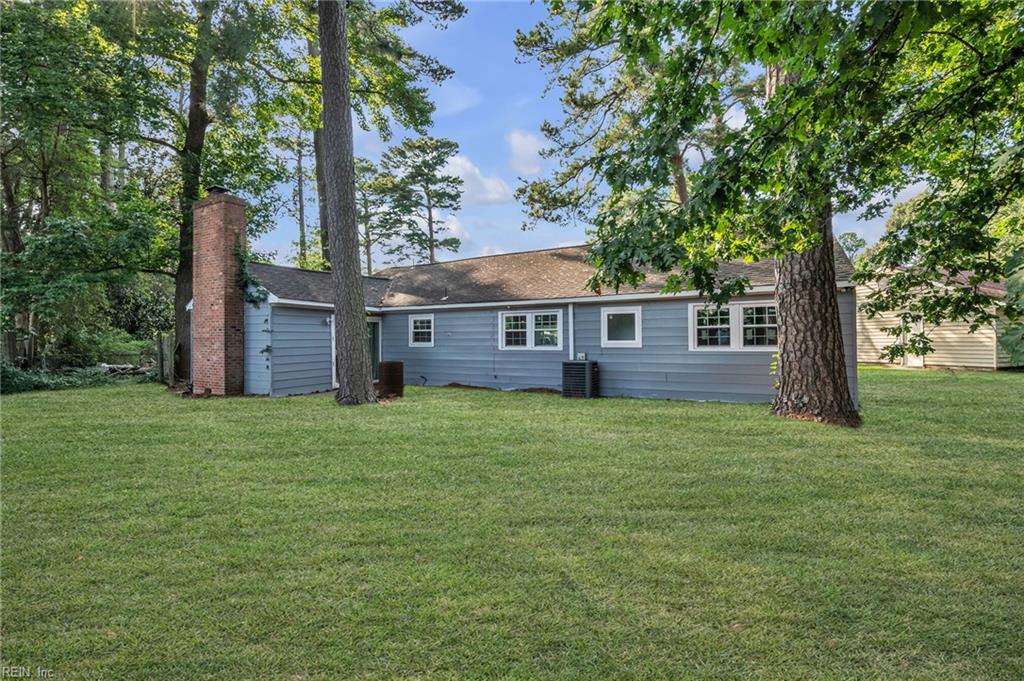 7 Red Barn Ct Property Photo 10