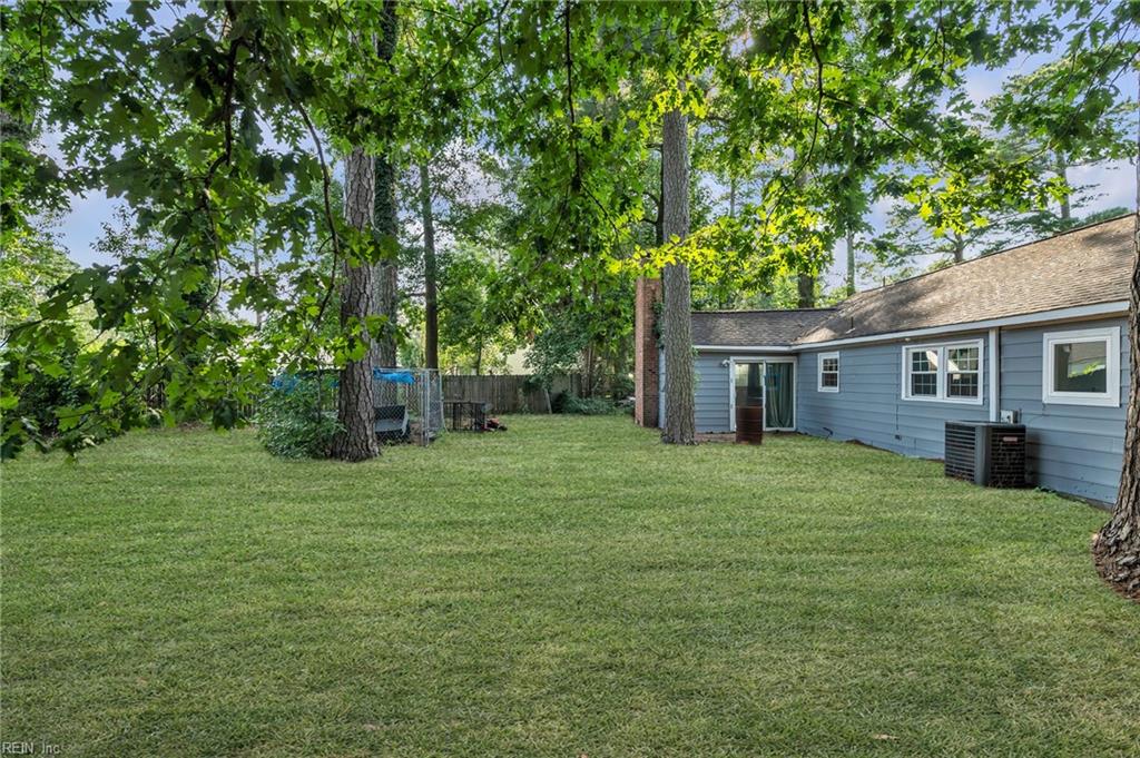 7 Red Barn Ct Property Photo 11