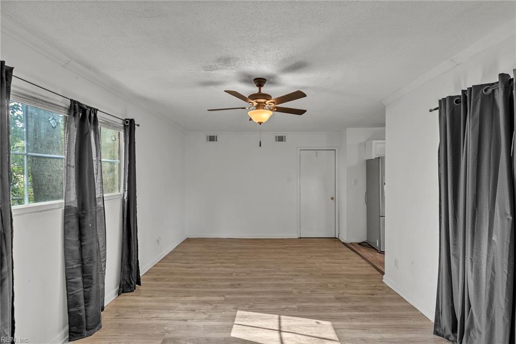 7 Red Barn Ct Property Photo 25