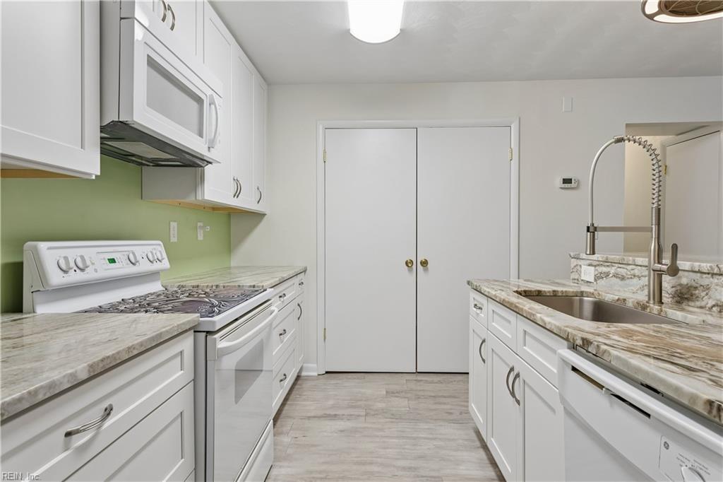 3139 Tidal Bay Ln Property Photo 9