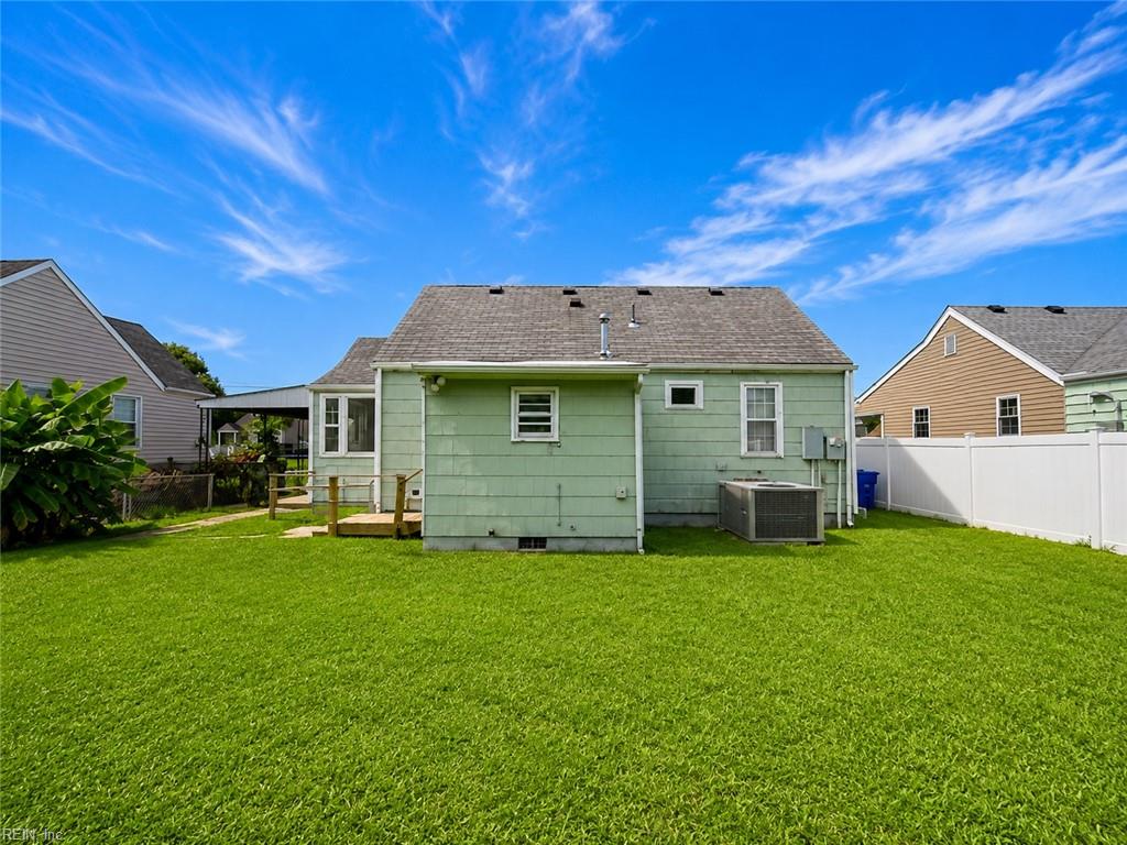 1808 Croyden Rd Property Photo 2