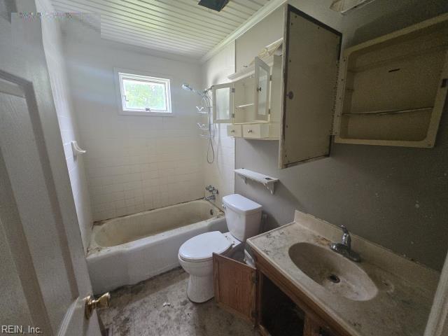 1808 Croyden Rd Property Photo 14