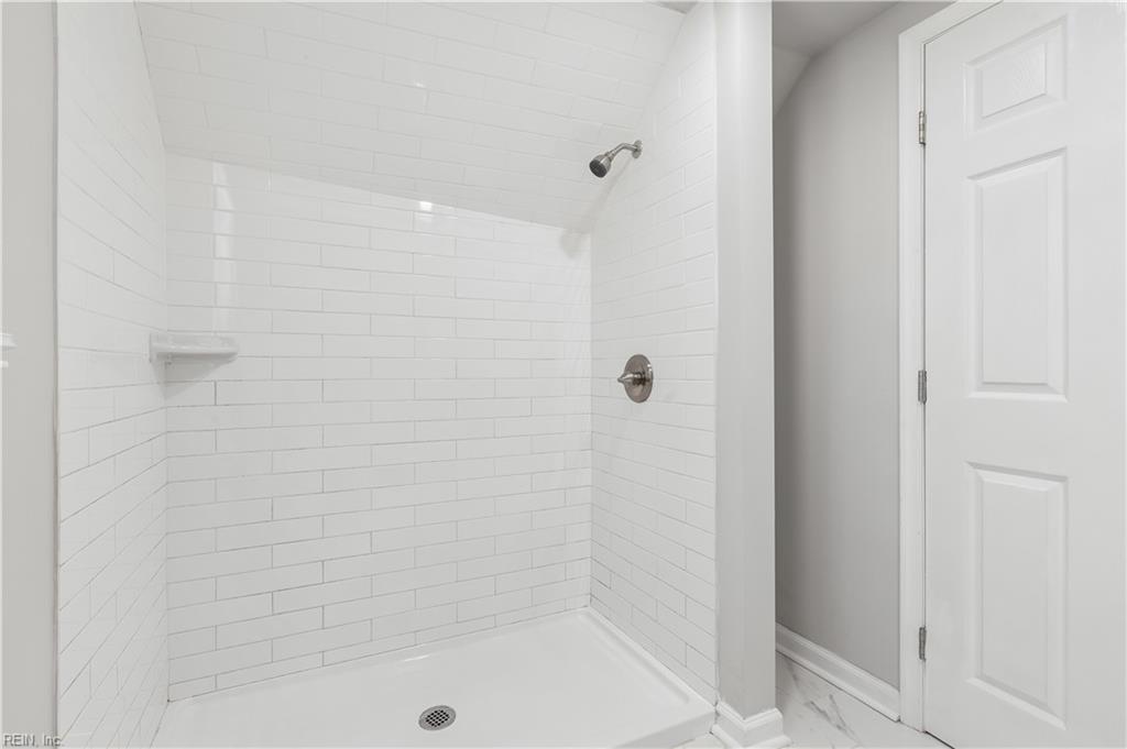 119 N Shore Rd Property Photo 22