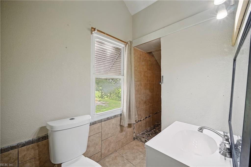 1303 Turnpike Rd Property Photo 21