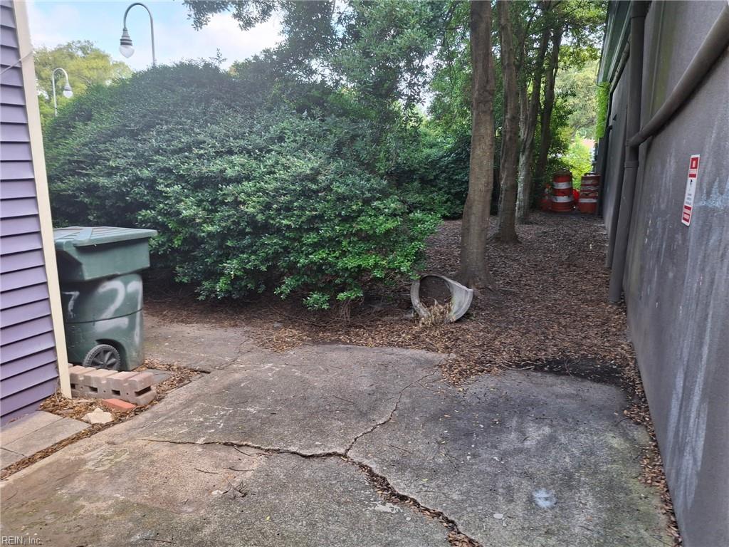 27 E Mellen St Property Photo 5