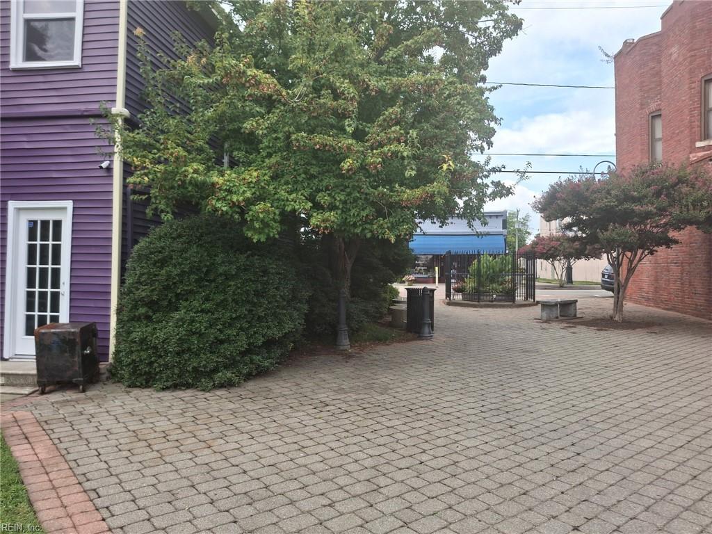 27 E Mellen St Property Photo 24