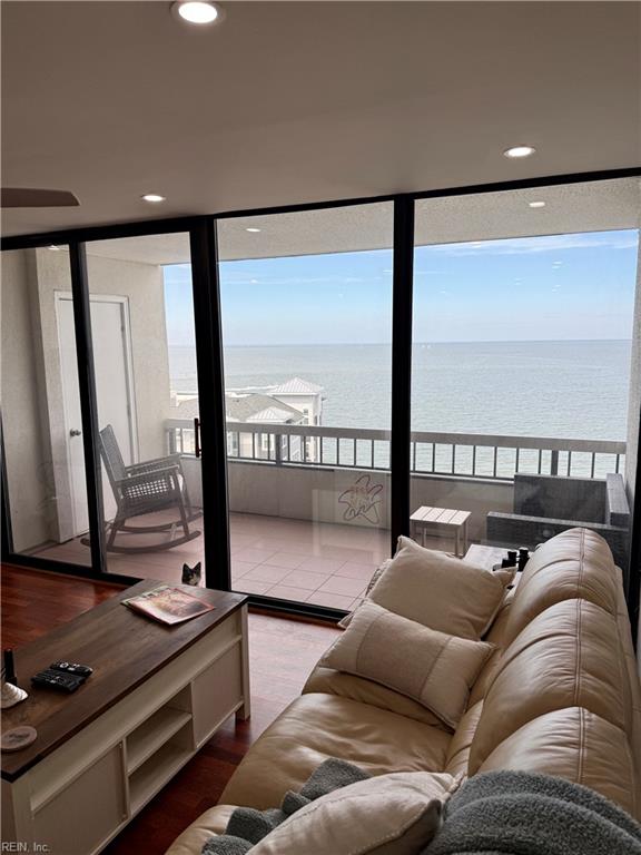 3300 Ocean Shore Ave Property Photo 6