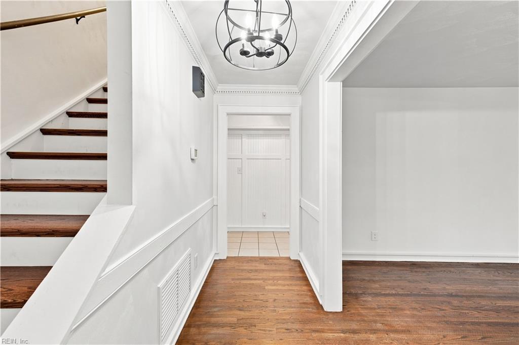 1032 Yardley Lndg Property Photo 3
