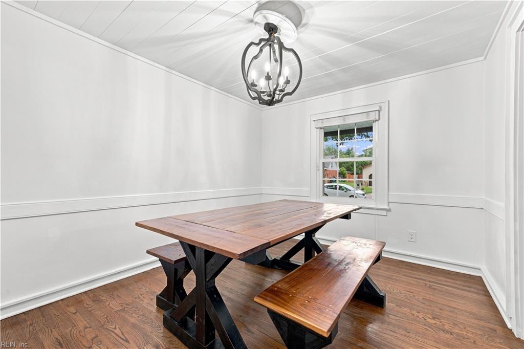 1032 Yardley Lndg Property Photo 5