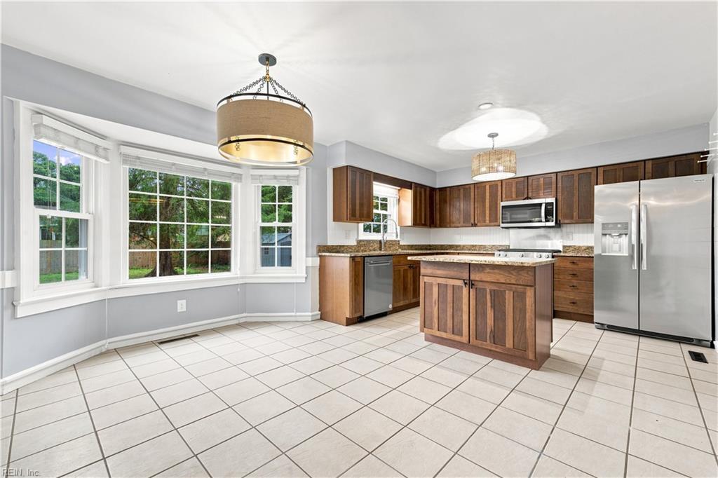 1032 Yardley Lndg Property Photo 8