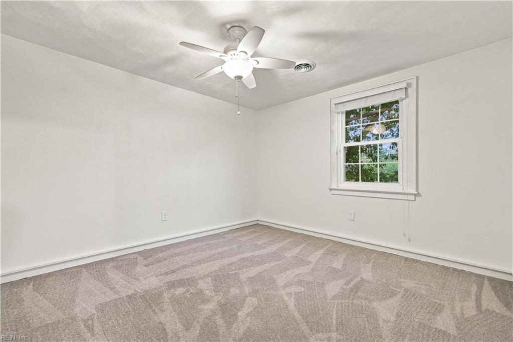 1032 Yardley Lndg Property Photo 24