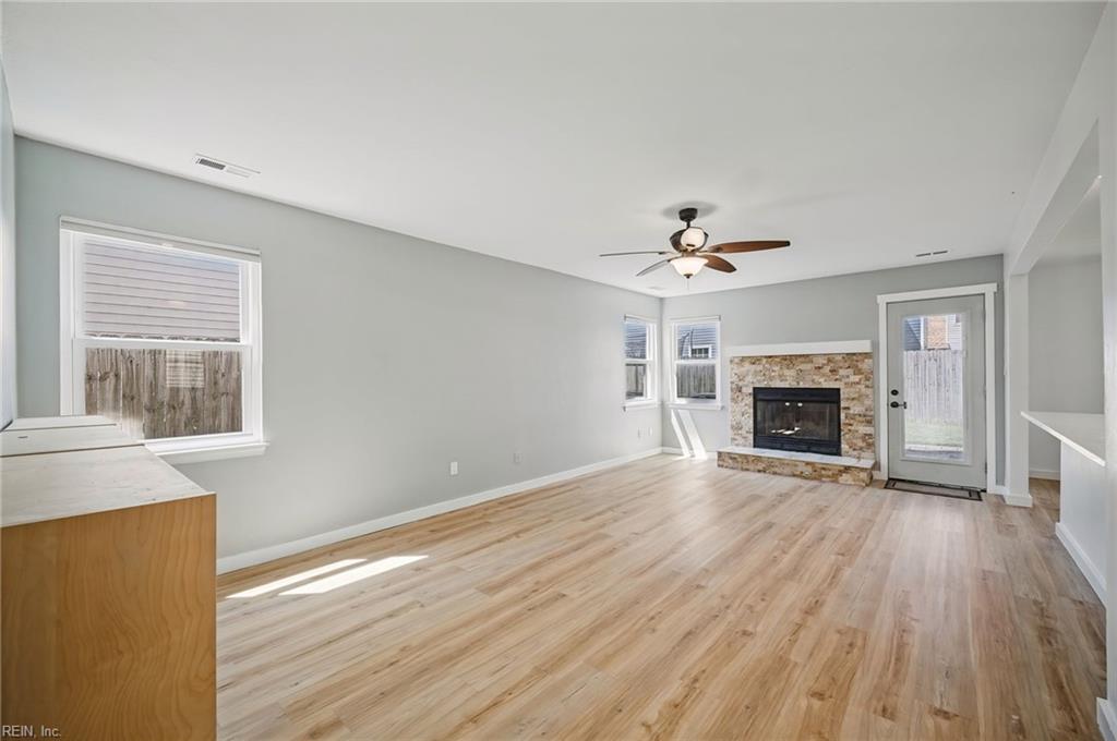 505 Summer Lake Ln Property Photo 12