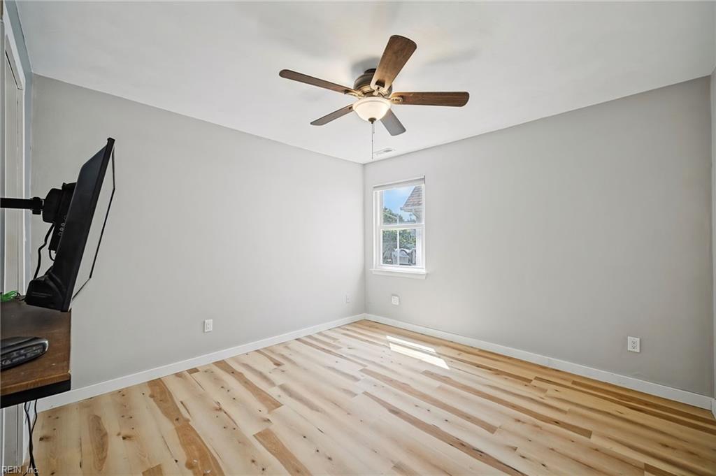 505 Summer Lake Ln Property Photo 22