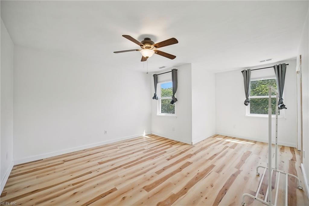 505 Summer Lake Ln Property Photo 24