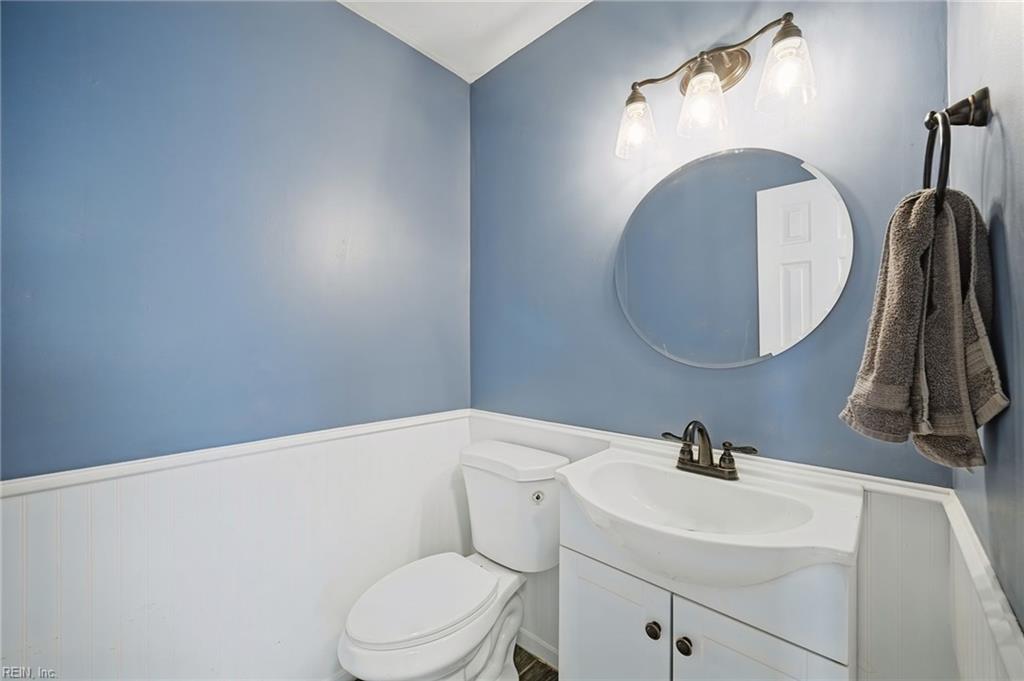 505 Summer Lake Ln Property Photo 30
