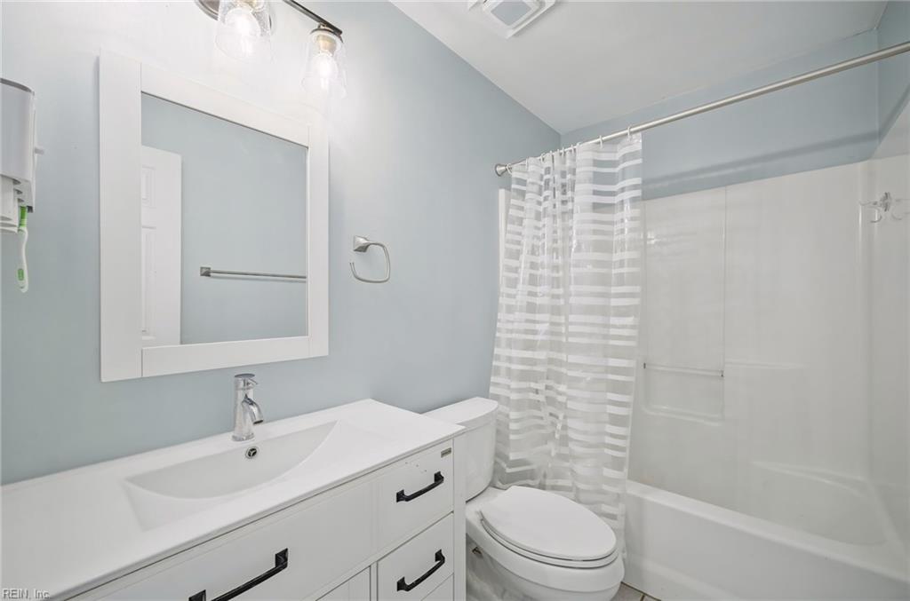 505 Summer Lake Ln Property Photo 33