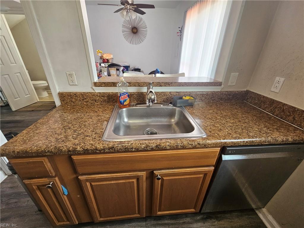 3202 Clover Rd E Property Photo 3