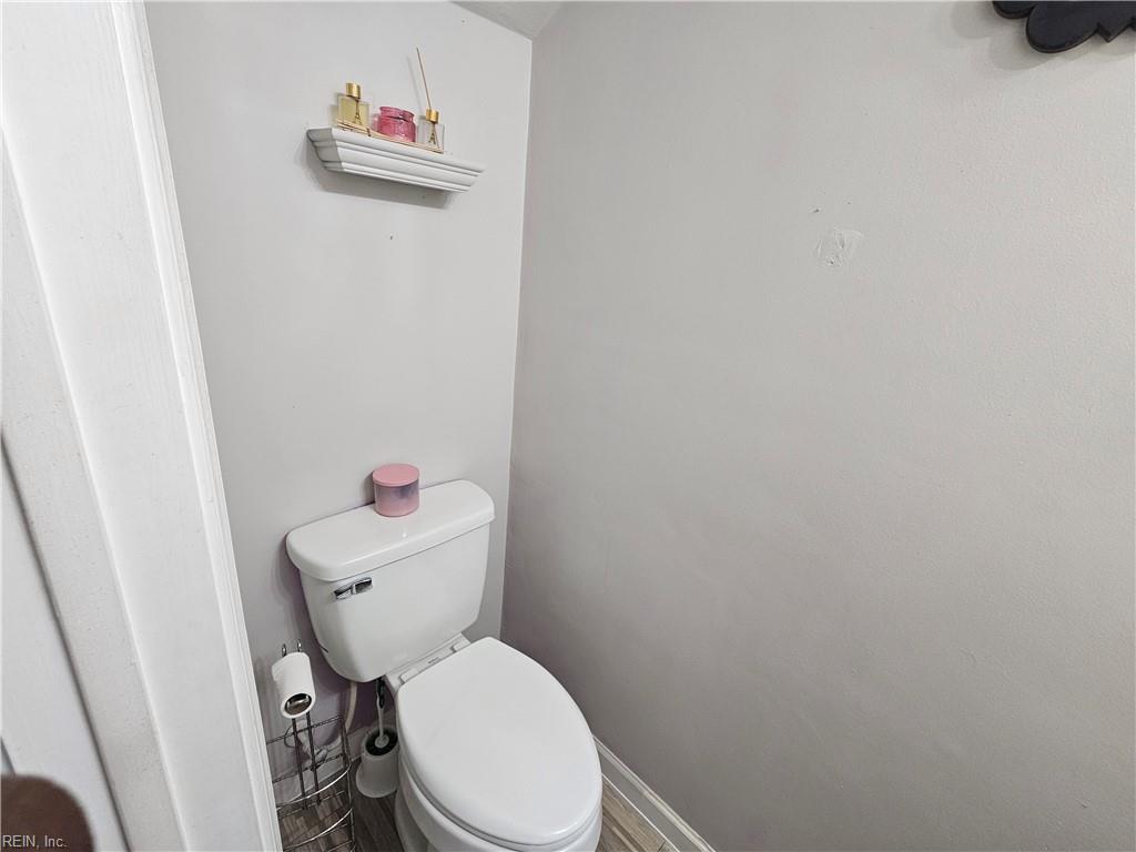 3202 Clover Rd E Property Photo 7
