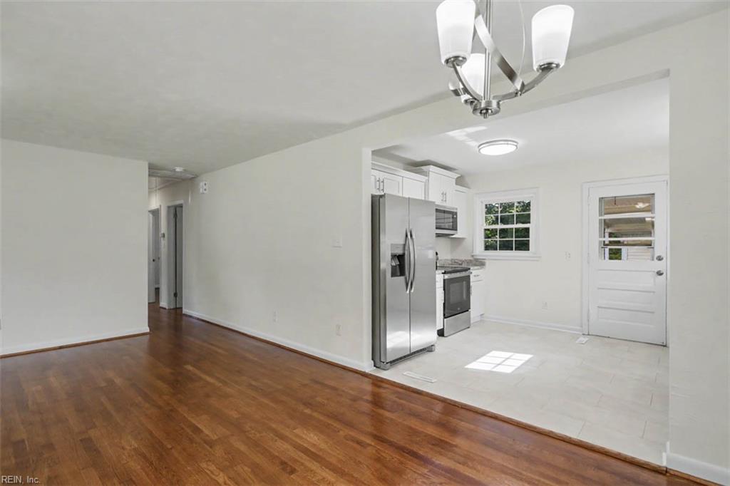 798 Old Oyster Point Rd Property Photo 11