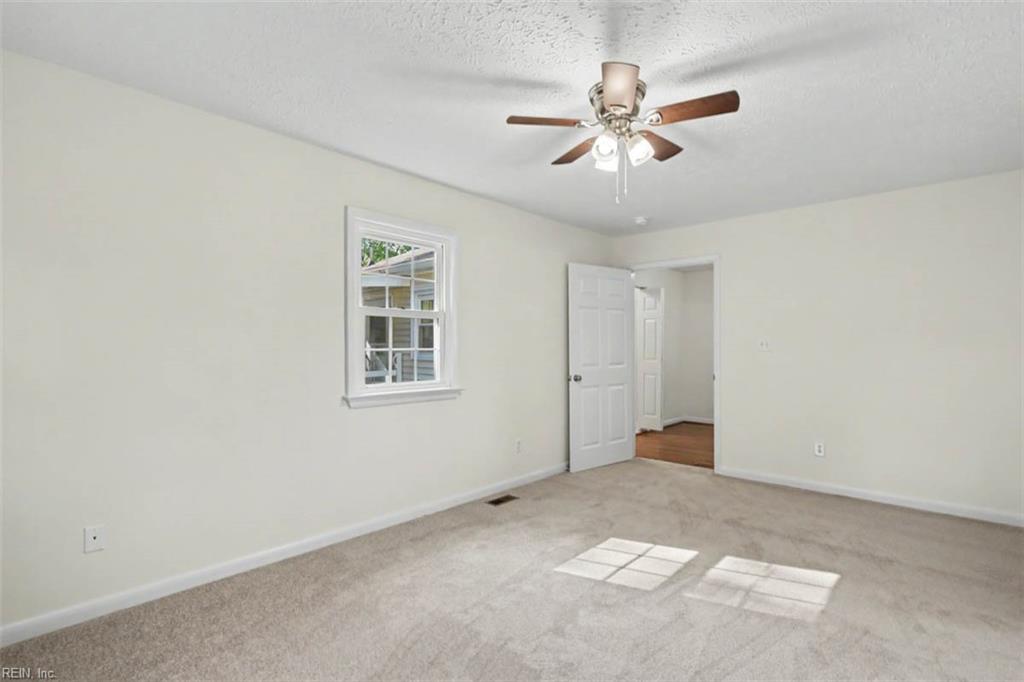798 Old Oyster Point Rd Property Photo 22