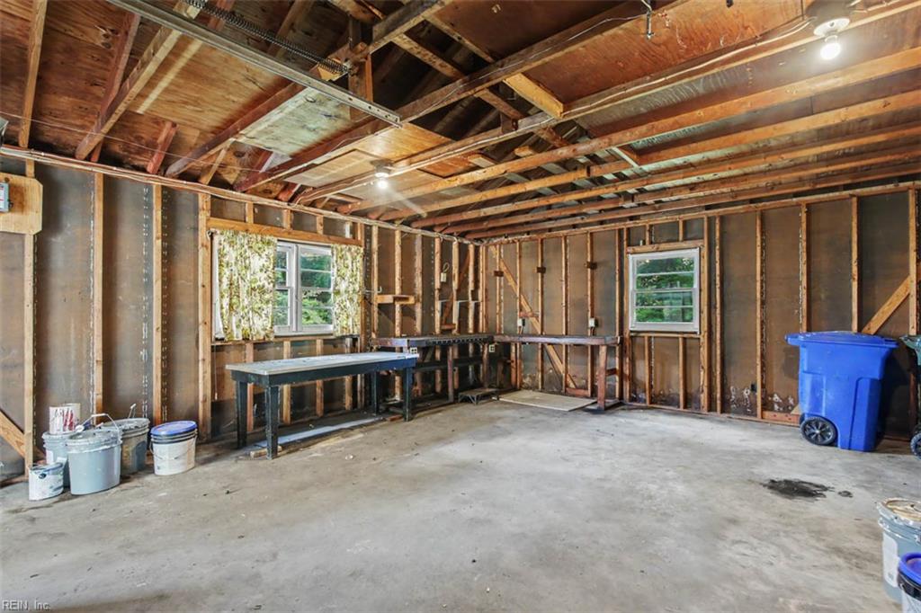 798 Old Oyster Point Rd Property Photo 33