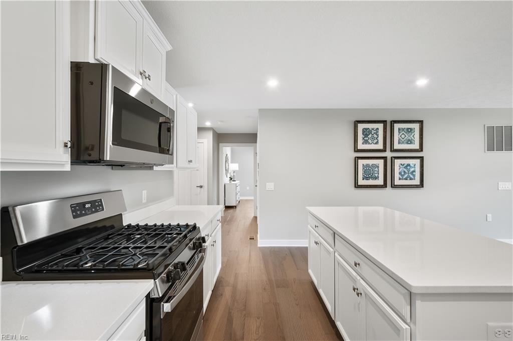 339 Medley Ln Property Photo 5