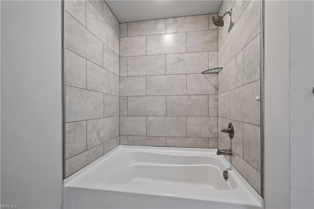 20242 Spring Branch Ct Property Photo 27