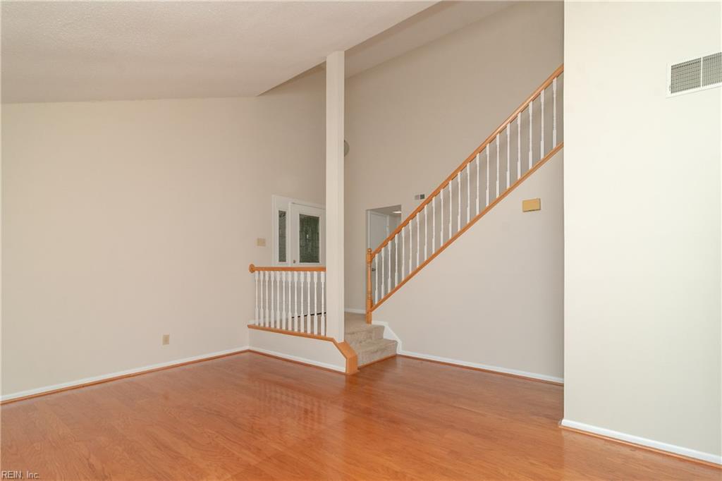 1553 Edgewater Dr Property Photo 11