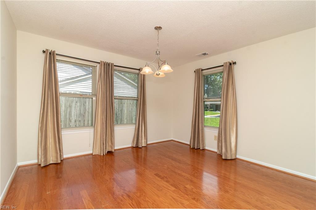 1553 Edgewater Dr Property Photo 17