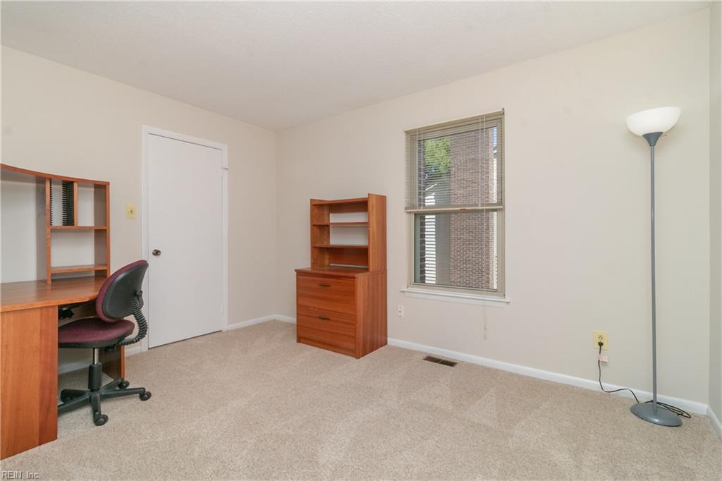1553 Edgewater Dr Property Photo 36