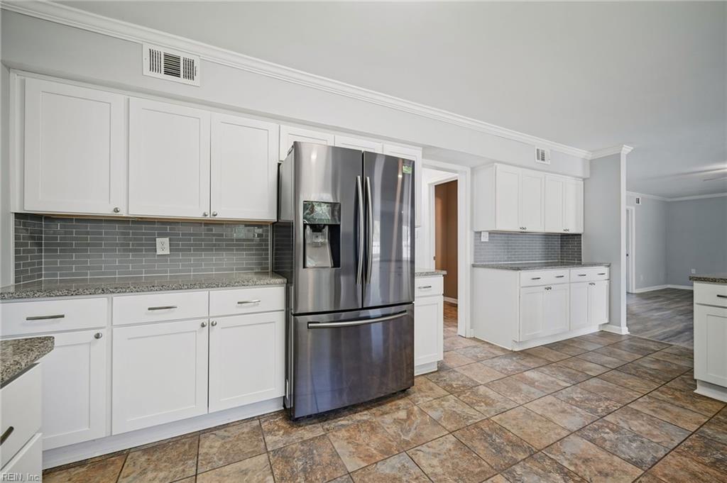 1424 Planting Ct Property Photo 9