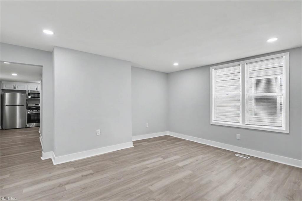 2520 Barre St Property Photo 5