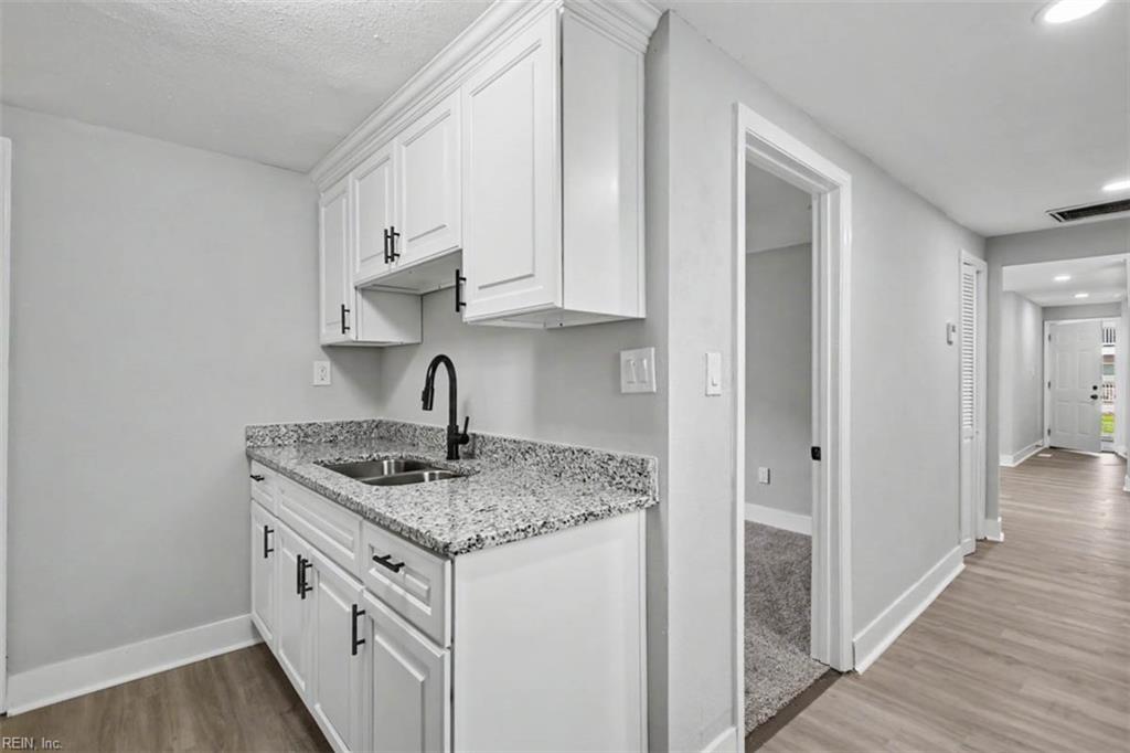 2520 Barre St Property Photo 10