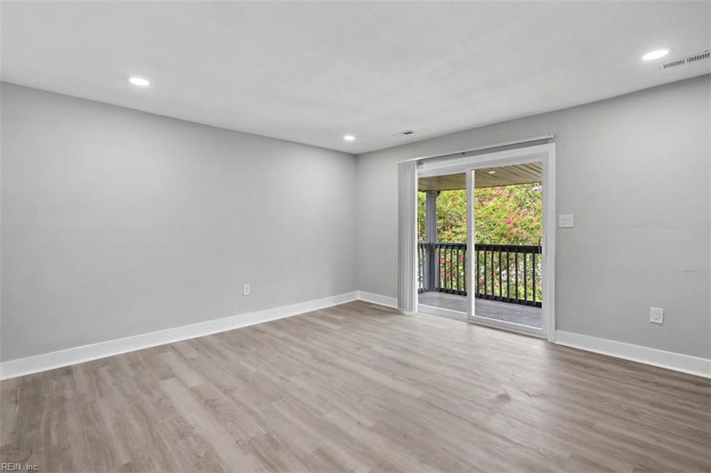2520 Barre St Property Photo 22