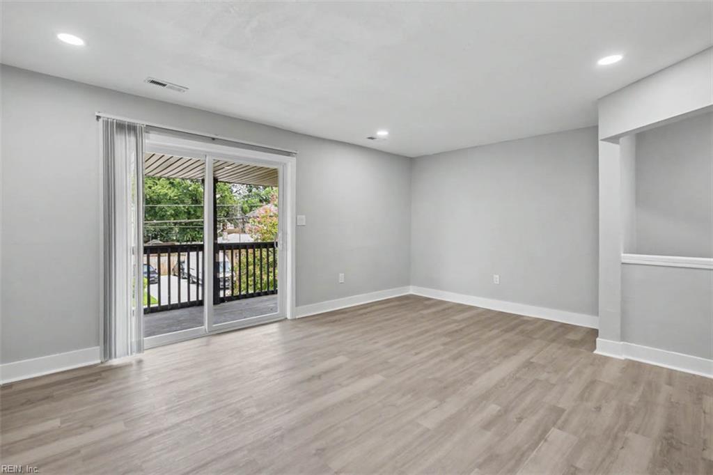 2520 Barre St Property Photo 23