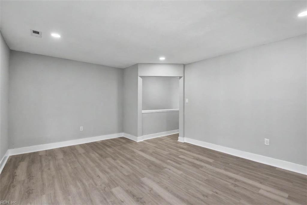 2520 Barre St Property Photo 24