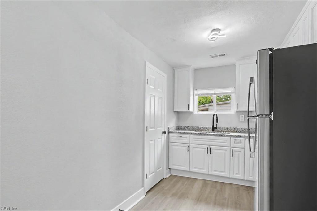 2520 Barre St Property Photo 26
