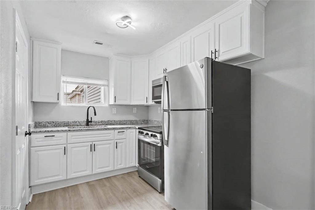 2520 Barre St Property Photo 27
